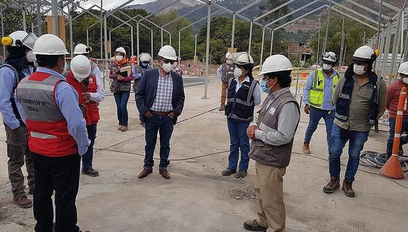 Consejeros cuestionan lento avance físico de obras en Huanta 