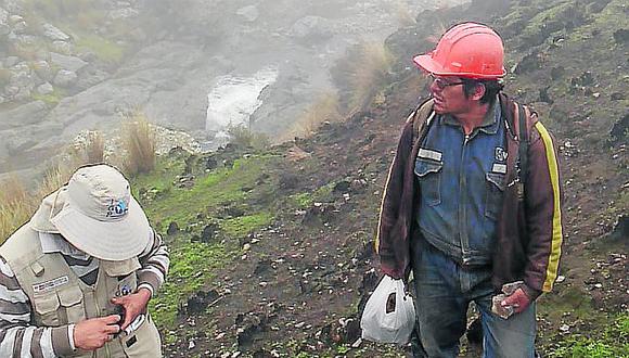Chincha: especialistas evalúan las grietas que emanan vapor en el sector Chacalla