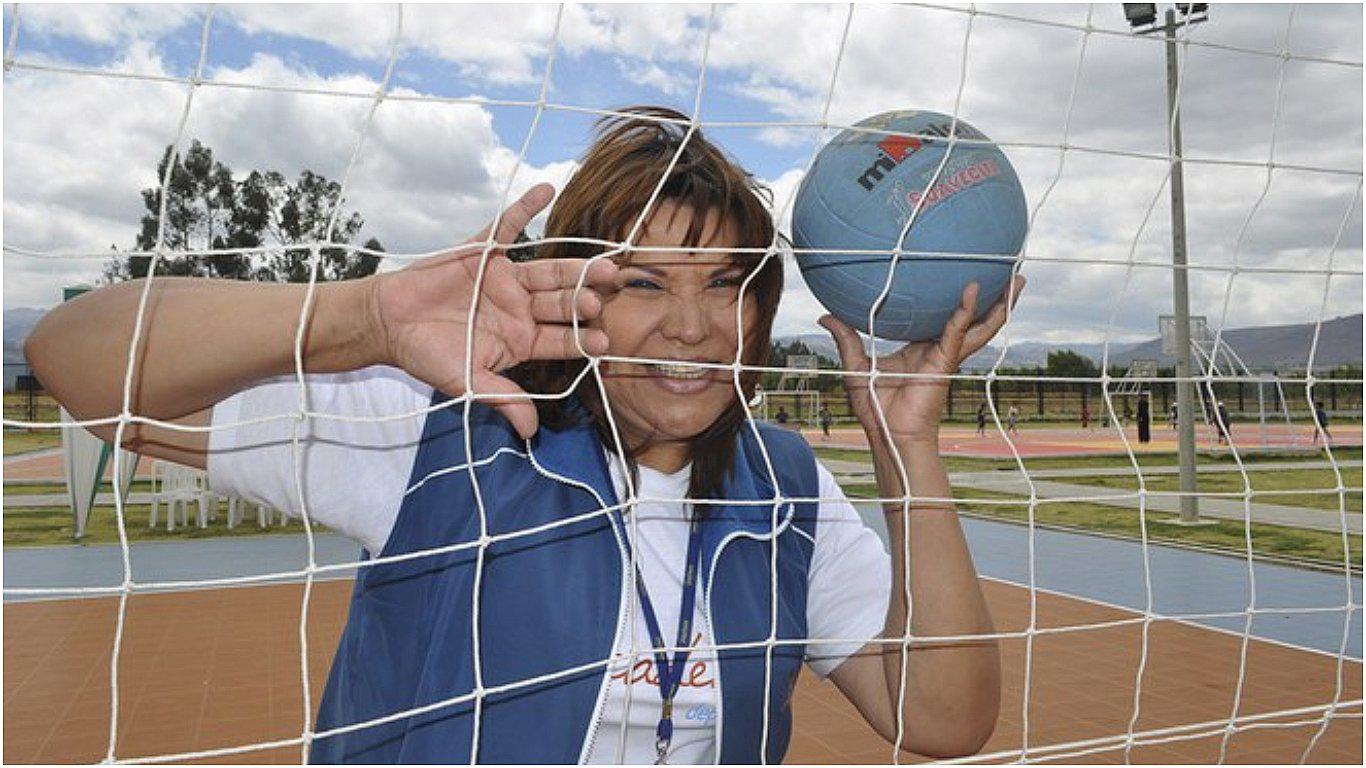 Duelo por el fallecimiento de la exvoleibolista 'La Gata' Cervera
