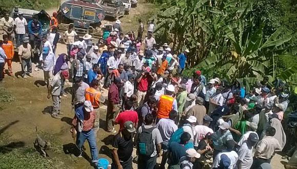 El Faique: Pobladores bloquean vías de acceso para exigir obras