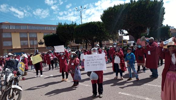 Los manifestantes arengaron frases en contra del gobierno municipal. (Foto: Feliciano Gutiérrez)