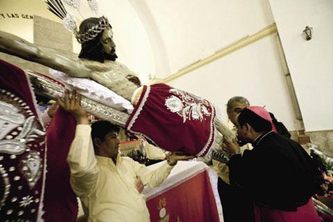 Diócesis enviará treinta sacerdotes a Locumba