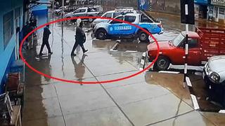 Huaraz: Tres delincuentes asaltan banco en minuto y medio (VIDEO)