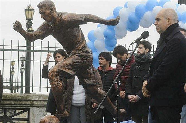 ​Lionel Messi: Inauguran estatua de futbolista en Paseo de la Gloria en Buenos Aires