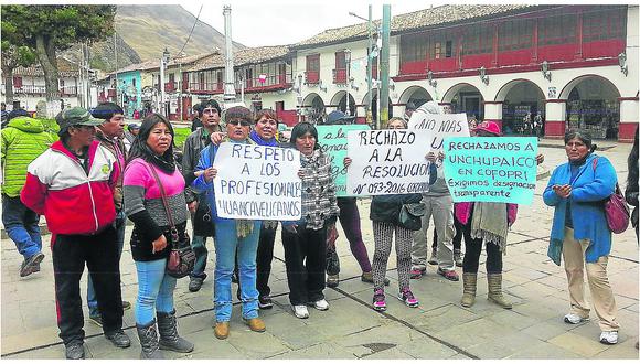 Huancavelica: Pobladores protestan por designación de hermano de gobernador regional de Junin en Cofopri