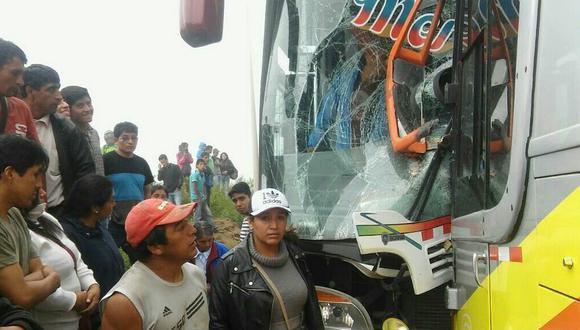 Otuzco: Choque entre ómnibus deja varios heridos 