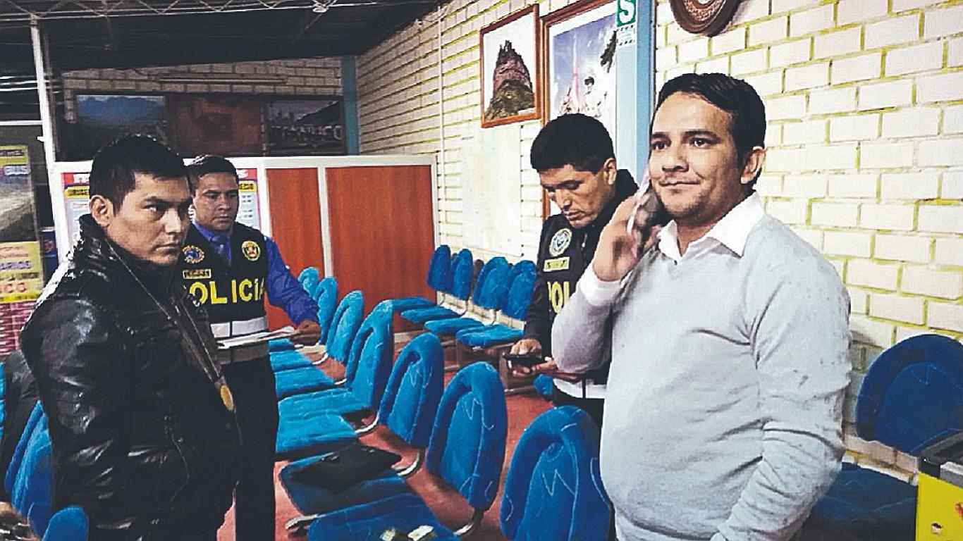 Fiscal es detenido tras recibir una coima de S/2000 