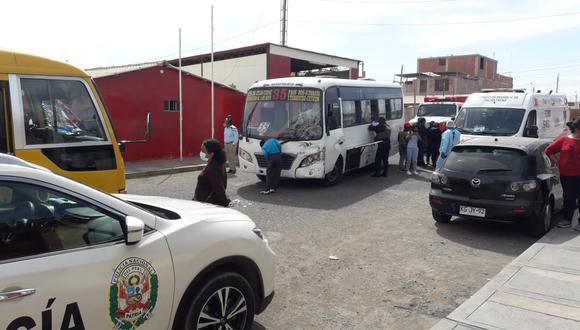 Por poco se suscita una tragedia cuando dos buses colisionaron en pena hora punta. (Foto: Difusión)