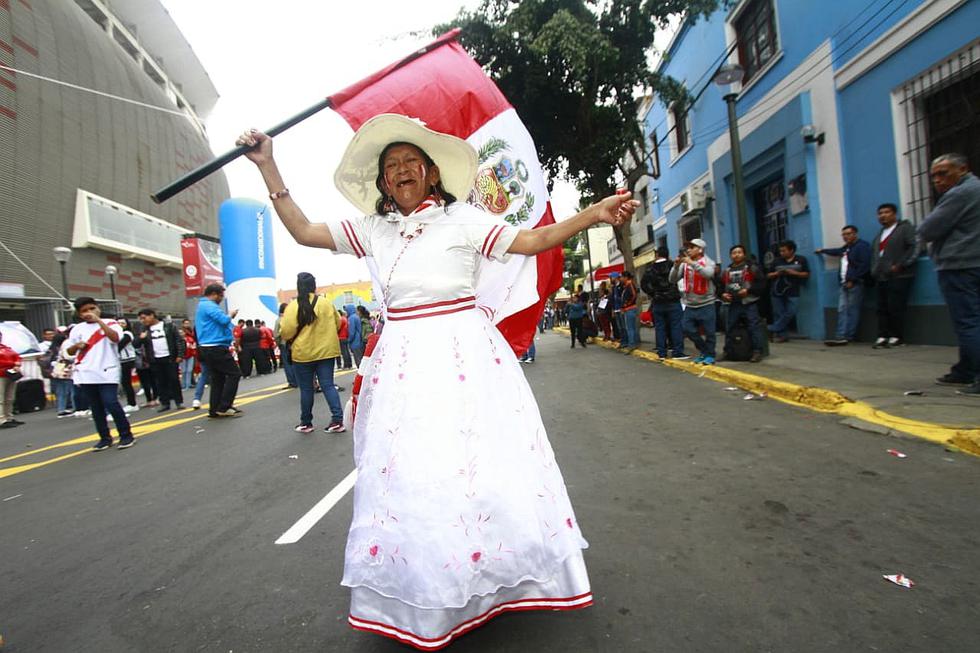 Perú vs Escocia: Hinchas viven verdadera fiesta en la previa del partido (FOTOS)