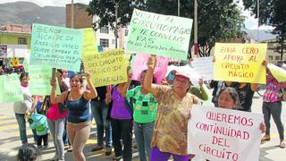 Vecinos protestan en la municipalidad  