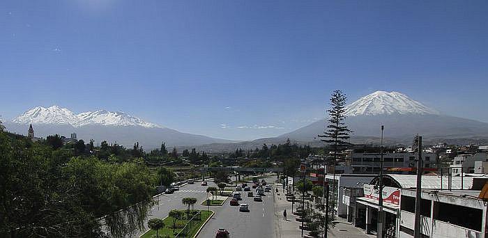​Investigarán las erupciones de los volcanes Misti y Chachani