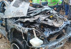 Huánuco: recuperan automóvil que cayó al río en accidente de tránsito