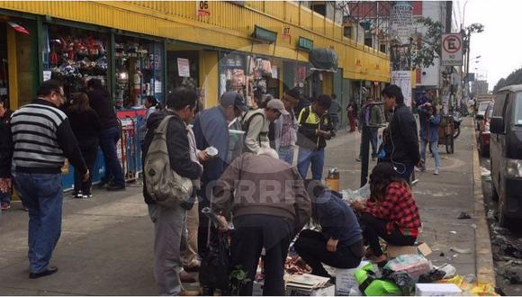 Galería Nicolini: ambulantes regresan a zona siniestrada para venta de productos (VIDEO)