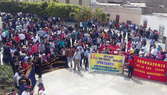 Chiclayo: Docentes permanecen en huelga y varios colegios siguen sin clases