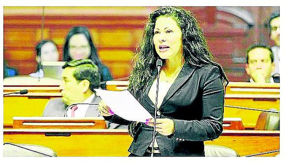 Recomiendan suspender 120 días a congresista ancashina Yesenia Ponce