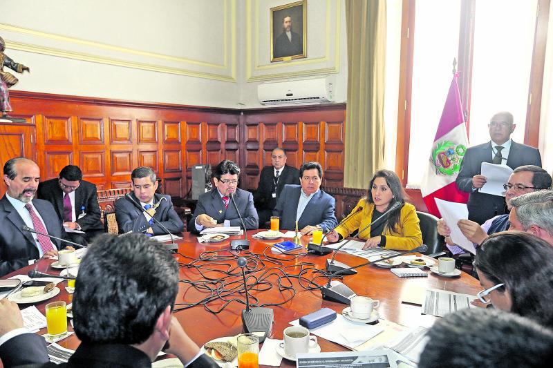 29 nombres para el cargo de Defensor del Pueblo 