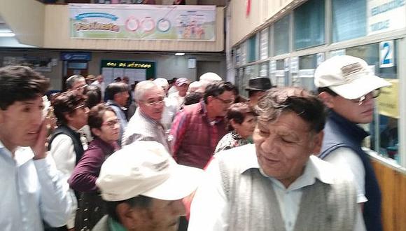 Trabajadores frenan obra inconsulta en hospital de EsSalud Carlos Seguín Escobedo