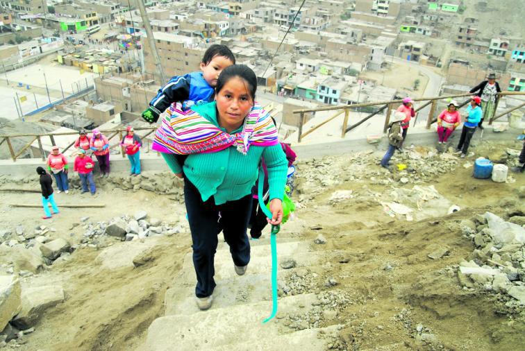 Comex: Programas sociales son paliativos contra pobreza