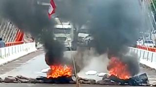 Bloquean accesos al Valle Sagrado de Los Incas en Cusco (VIDEO)