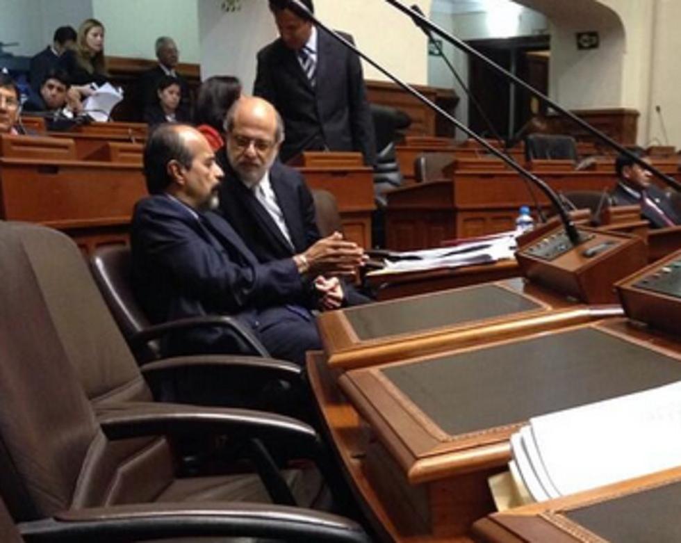 Albán contradice a Humala en interpelación