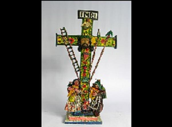 Presentan exposición ‘Homenaje a las cruces tradicionales del Perú’