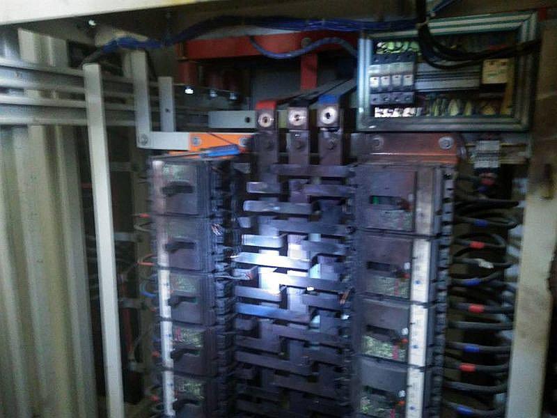 Tumbes:Explosión de tablero de energía eléctrica del hospital regional deja dos heridos 