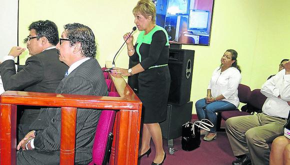 Victoria Espinoza y Cortez usan estrategia para que abogado de oficio no los defienda 