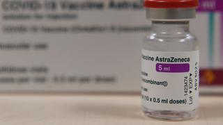 Italia: estudian no inocular con AstraZeneca a menores de 60 años tras muerte de joven 