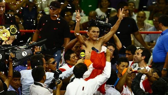 'Chiquito' Rossel retiene título mundial de boxeo