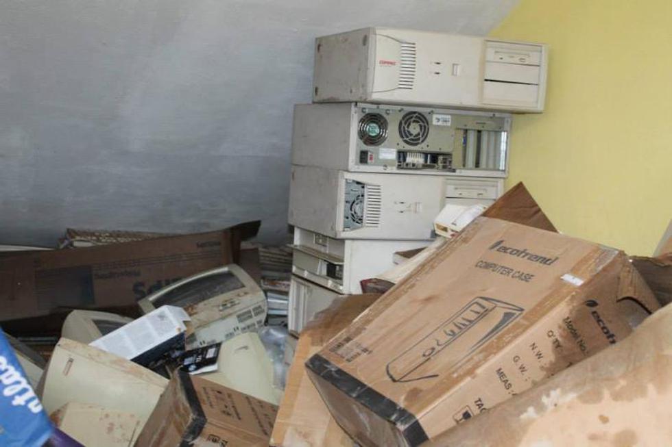 Mobiliario escolar de Izcuchaca fue devastado (FOTOS)