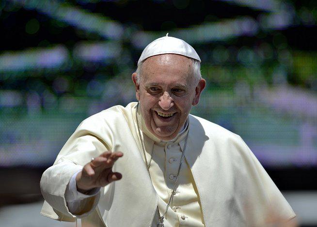 Vaticano: Papa Francisco es libre de chacchar coca en Bolivia