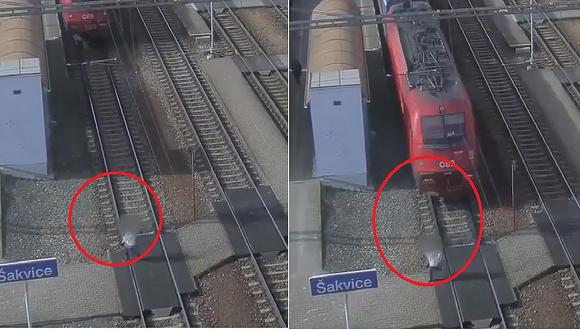 Tren embiste a una mujer que estaba distraída viendo su celular pero sobrevive  (VIDEO)