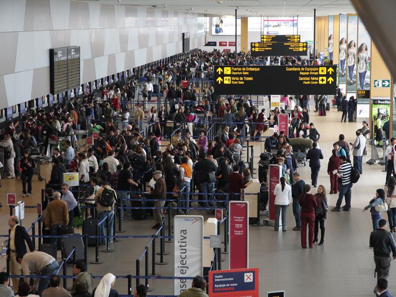 Aeropuerto Jorge Chávez y puerto del Callao colapsarían por sismo y tsunami
