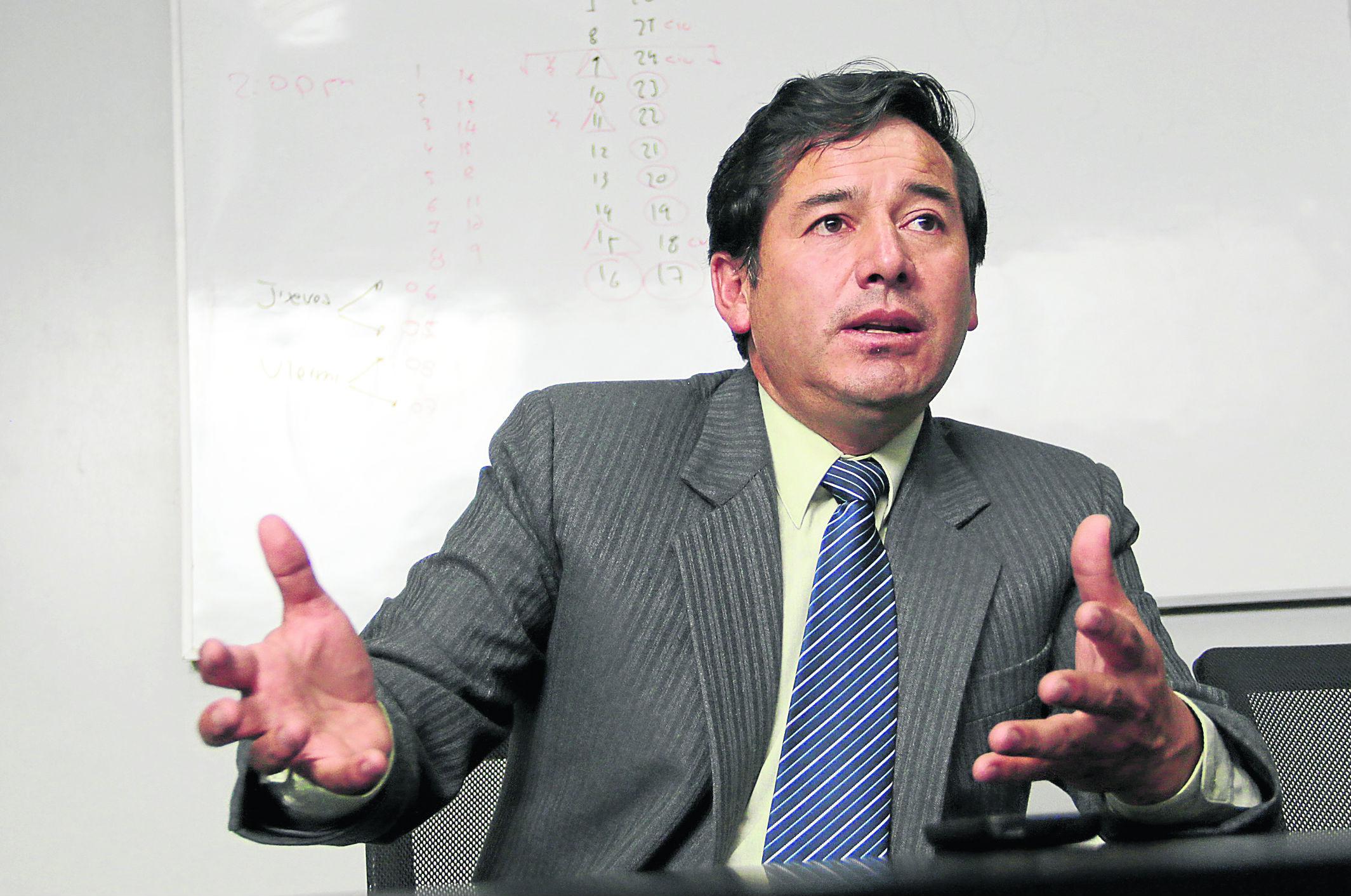 Alcalde de El Tambo denuncia a gobernador por forado de más de 5 millones