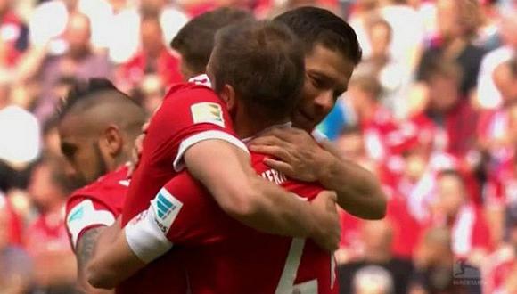 ​Bayern Múnich: así fue la emotiva despedida de Philipp Lahm y Xabi Alonso (FOTOS Y VIDEO)
