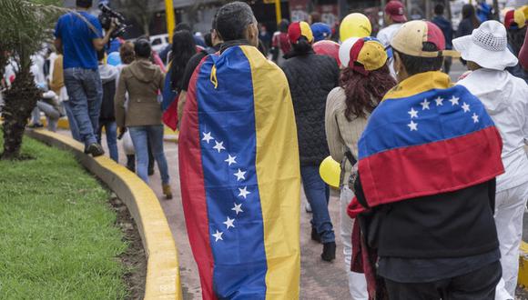 La imposibilidad de adquirir productos básicos y el desalojo empujaron a miles de venezolanos que radicaban en el Perú a retornar a su país natal.