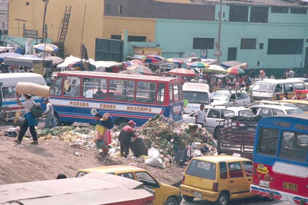 Lima es víctima de su transporte 