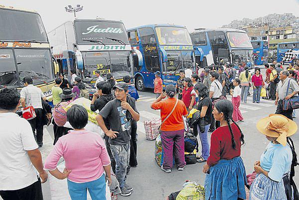 ​Semana Santa: se duplican precios de pasajes hacia el centro del país