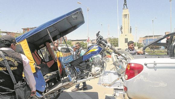 Con poco personal, la municipalidad inició los operativos contra las mototaxis
