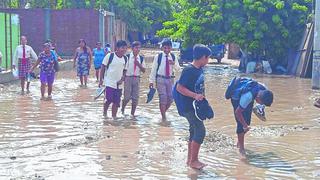 Piura: Suspenden el inicio de clases en colegios inundados