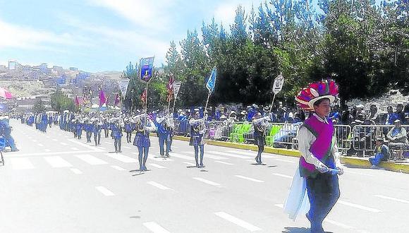 Delegaciones escolares solo tendrán 100 integrantes en desfile por el aniversario de Puno