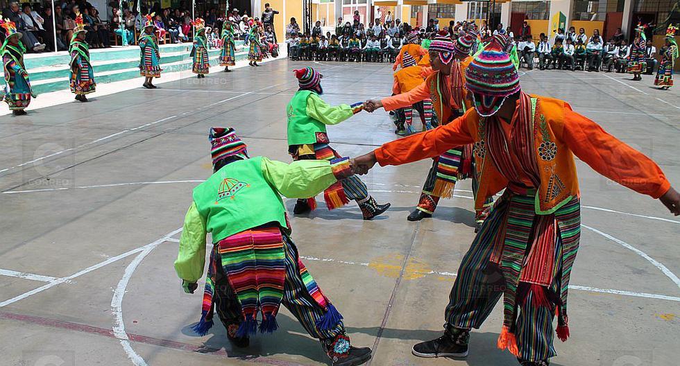 Demandan la renovación de equipos de música y laboratorio de cómputo