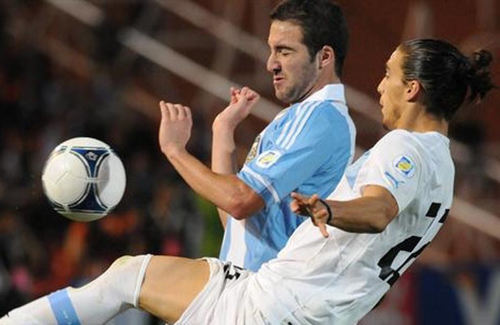 Gonzalo Higuaín se lesionó en partido y podría perderse el Mundial