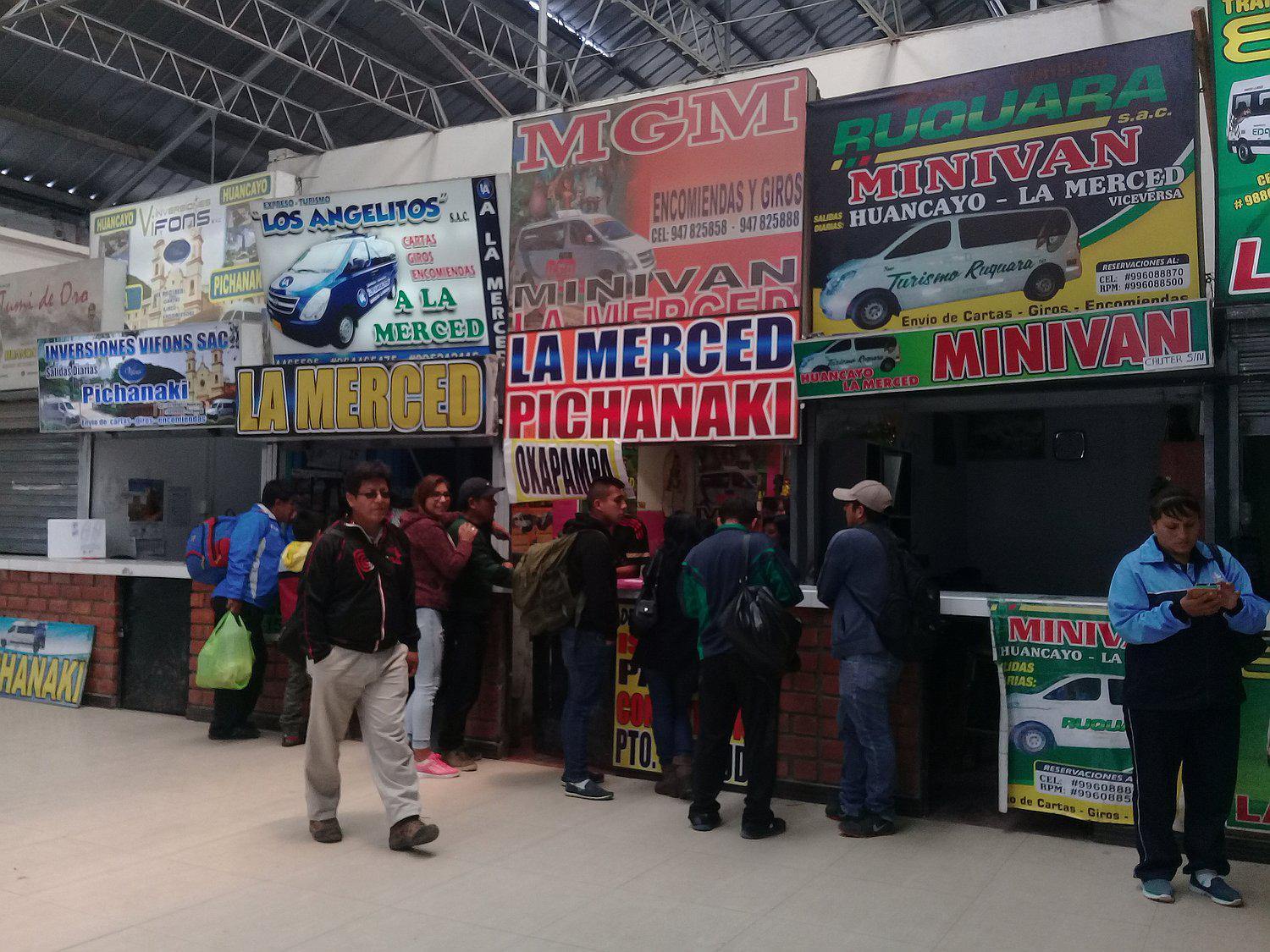 Precios de pasajes a selva central se duplican por paro de cafetaleros