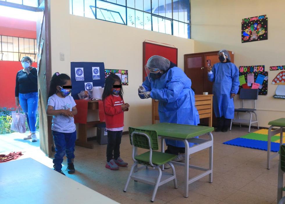 El centro educativo tomó todas las previsiones para evitar contagios de COVID-19. Fotos: Eduardo Barreda
