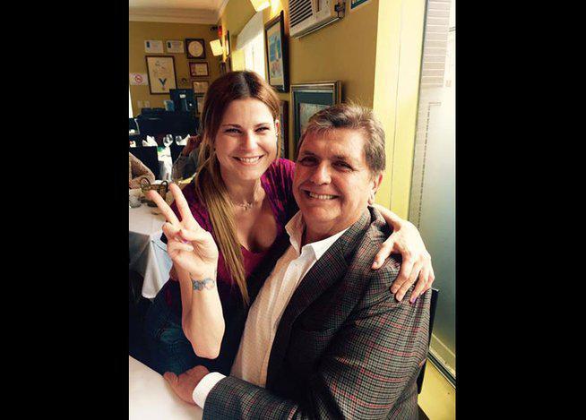 ​Gia Rogers: “Selfie está prácticamente destruyendo mi vida”