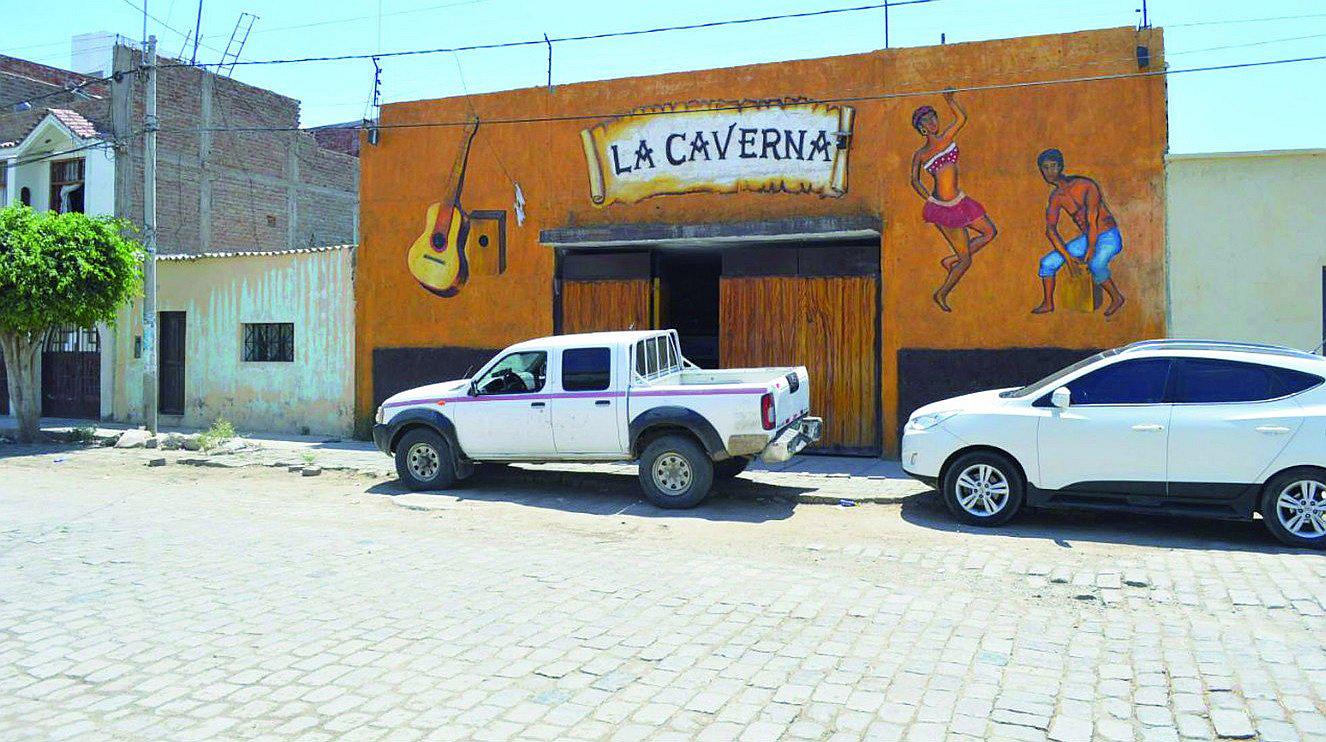 Chiclayo: Ladrones se llevan 55 mil soles en equipos de sonido y licores de peña restaurante 