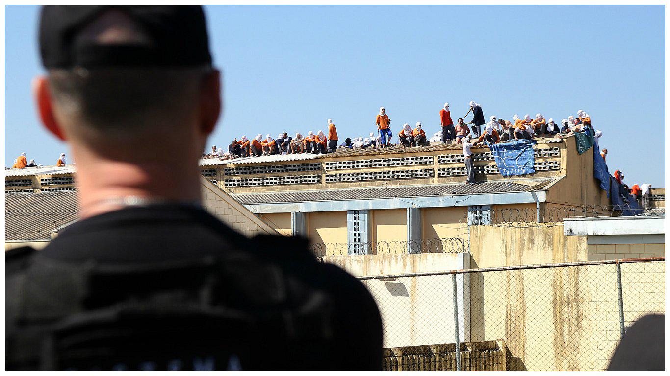 Brasil: Motín deja 10 presos muertos durante enfrentamientos 
