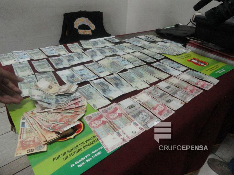 Niño roba 20 mil soles y regala parte del dinero