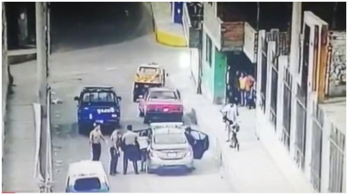 En poder de uno de los menores se halló un arma de fuego. (América Noticias)